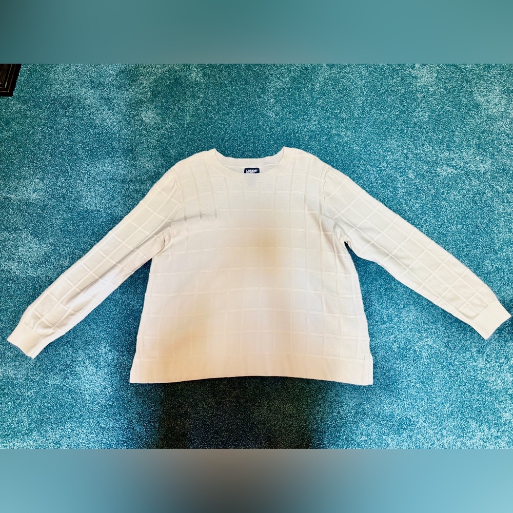 Lands End Cotton Ivory Crew Neck
knit sweater size Large Petite
